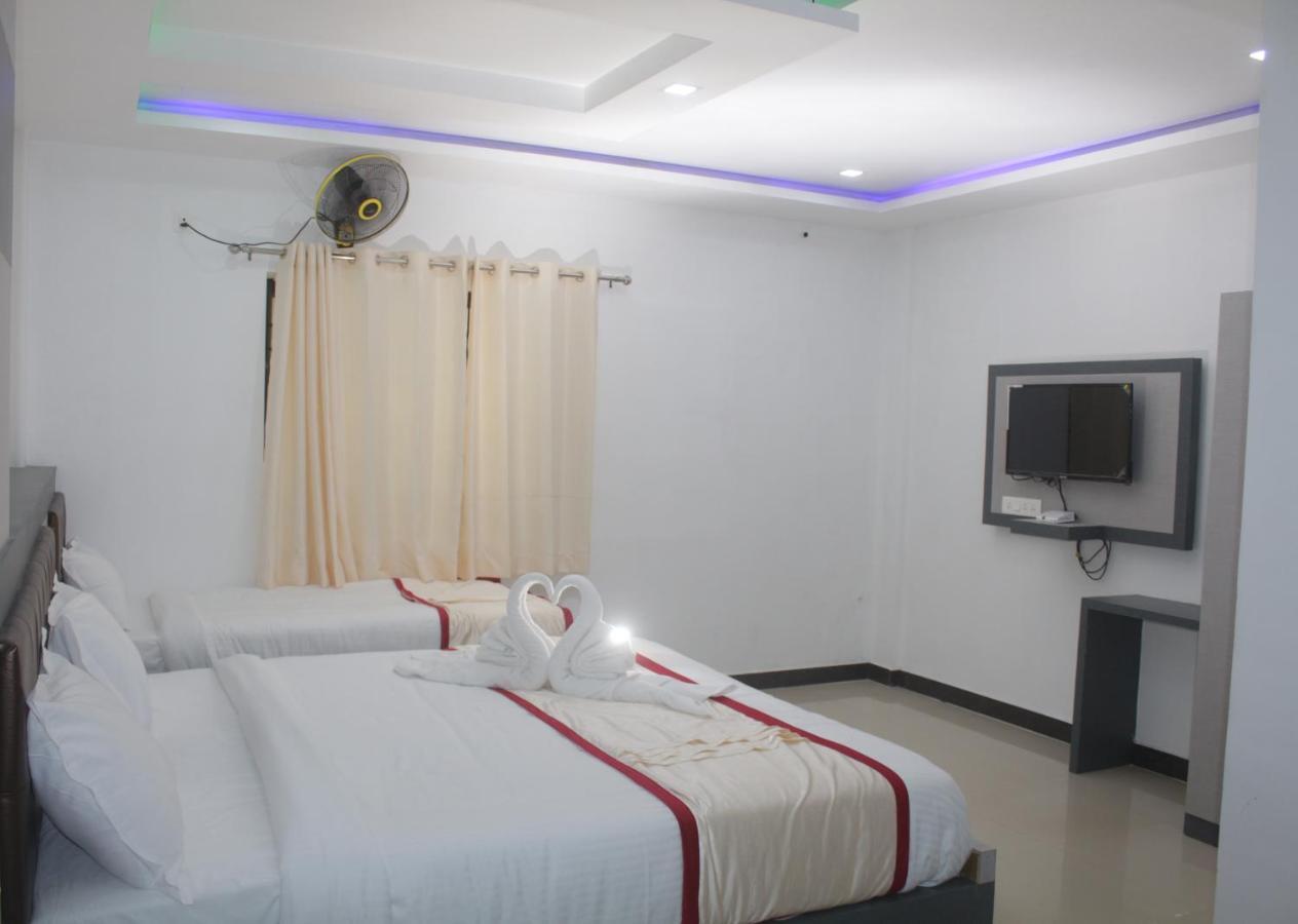 Hotel Shawrya The Grand Madikeri Esterno foto