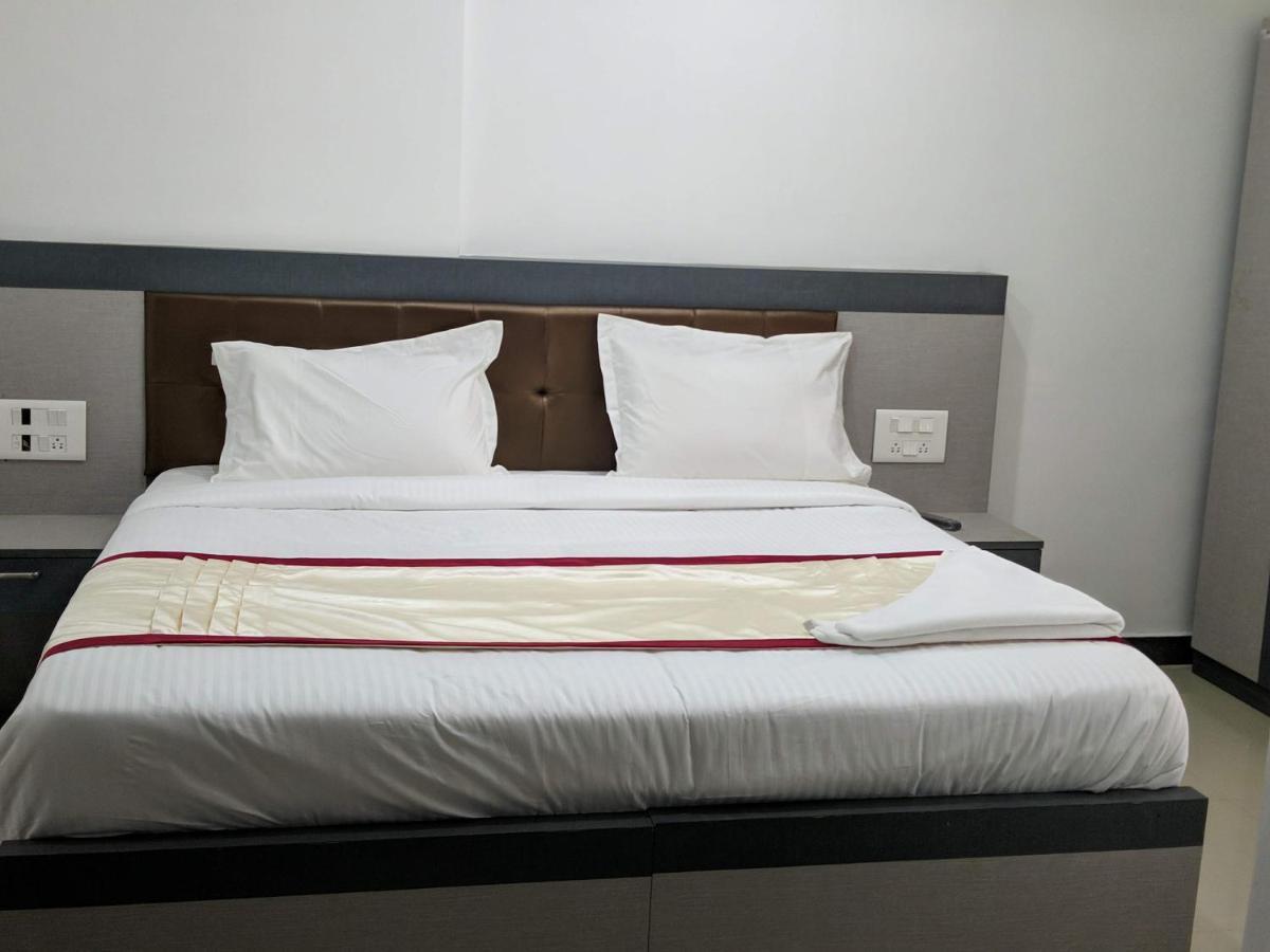 Hotel Shawrya The Grand Madikeri Esterno foto