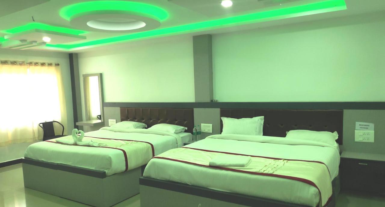 Hotel Shawrya The Grand Madikeri Esterno foto