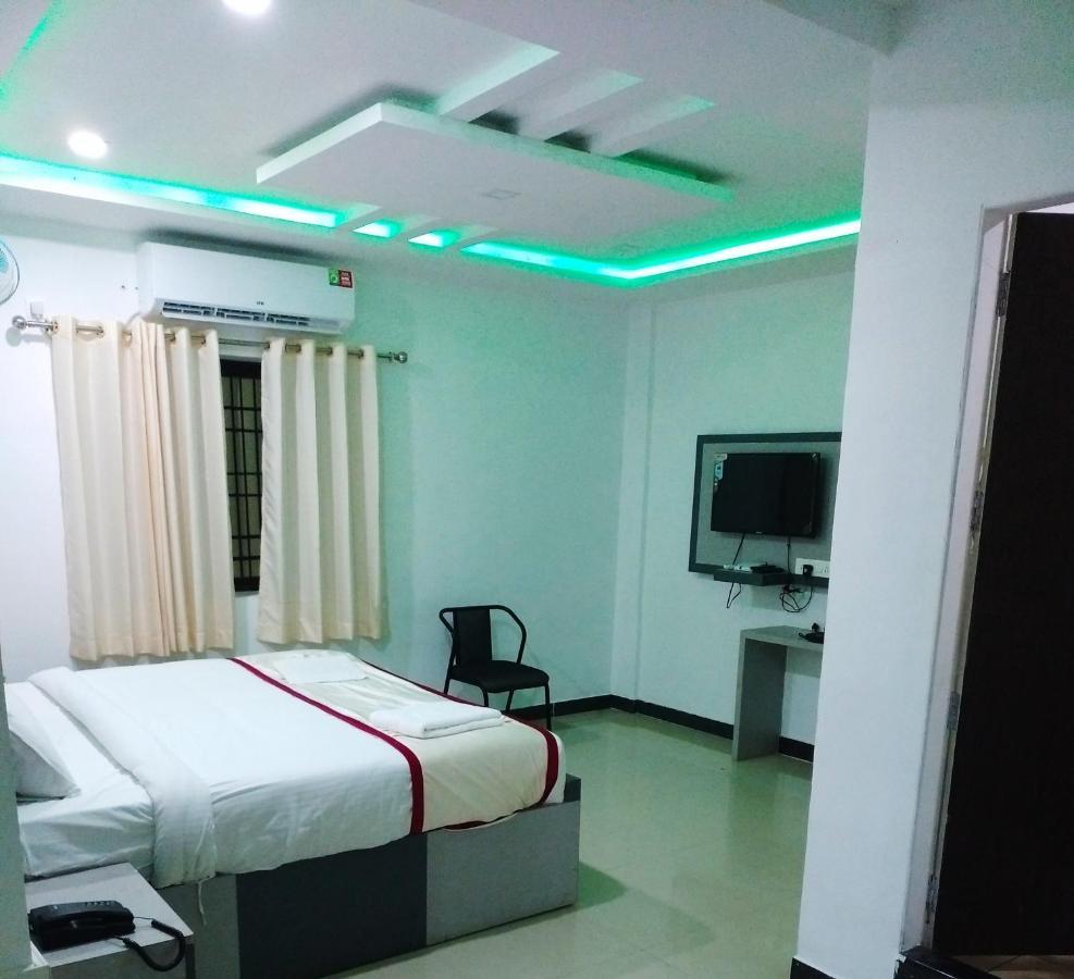 Hotel Shawrya The Grand Madikeri Esterno foto